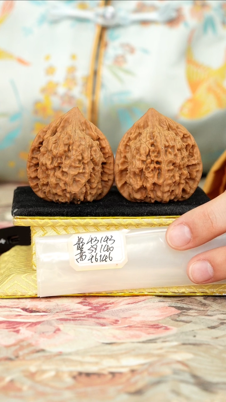 【闪购商品】文玩核桃把件官帽