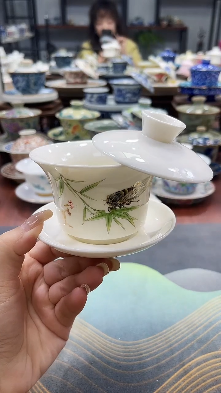 160小号马蹄一鸣惊人悬停盖碗