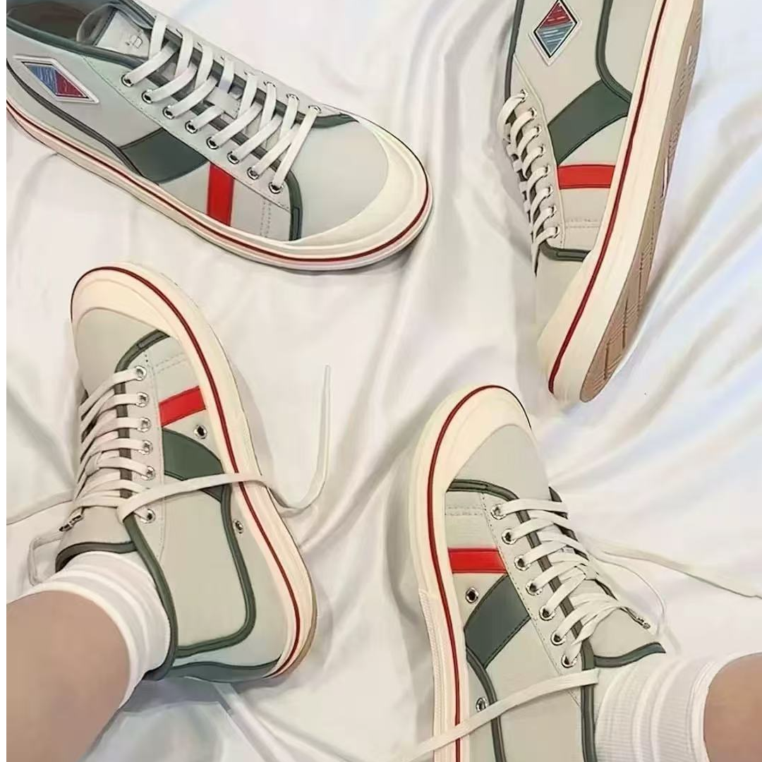 【大老板专属】2025新款休闲帆布鞋女系带拼色平底百搭情侣款板鞋