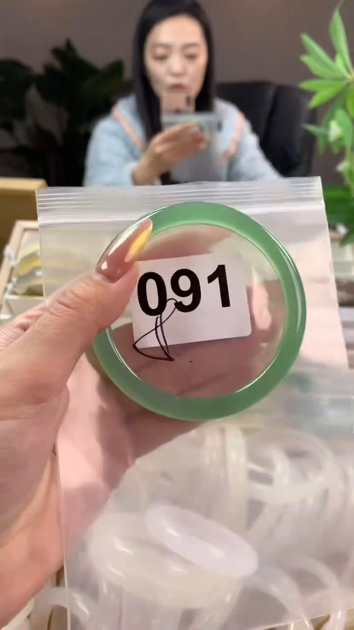 【闪购商品】玛瑙/玉髓手镯未镶嵌091