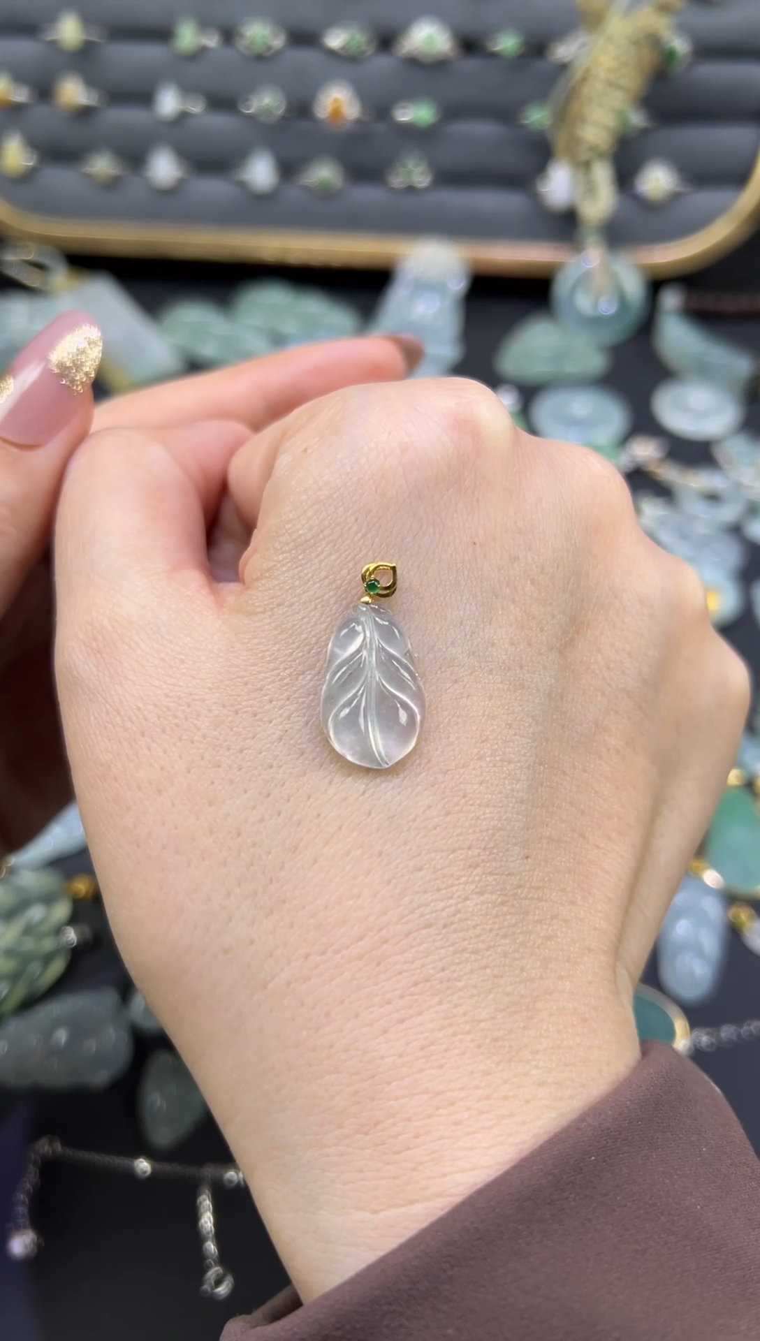 【闪购商品】翡翠颈饰18K金镶嵌豆子