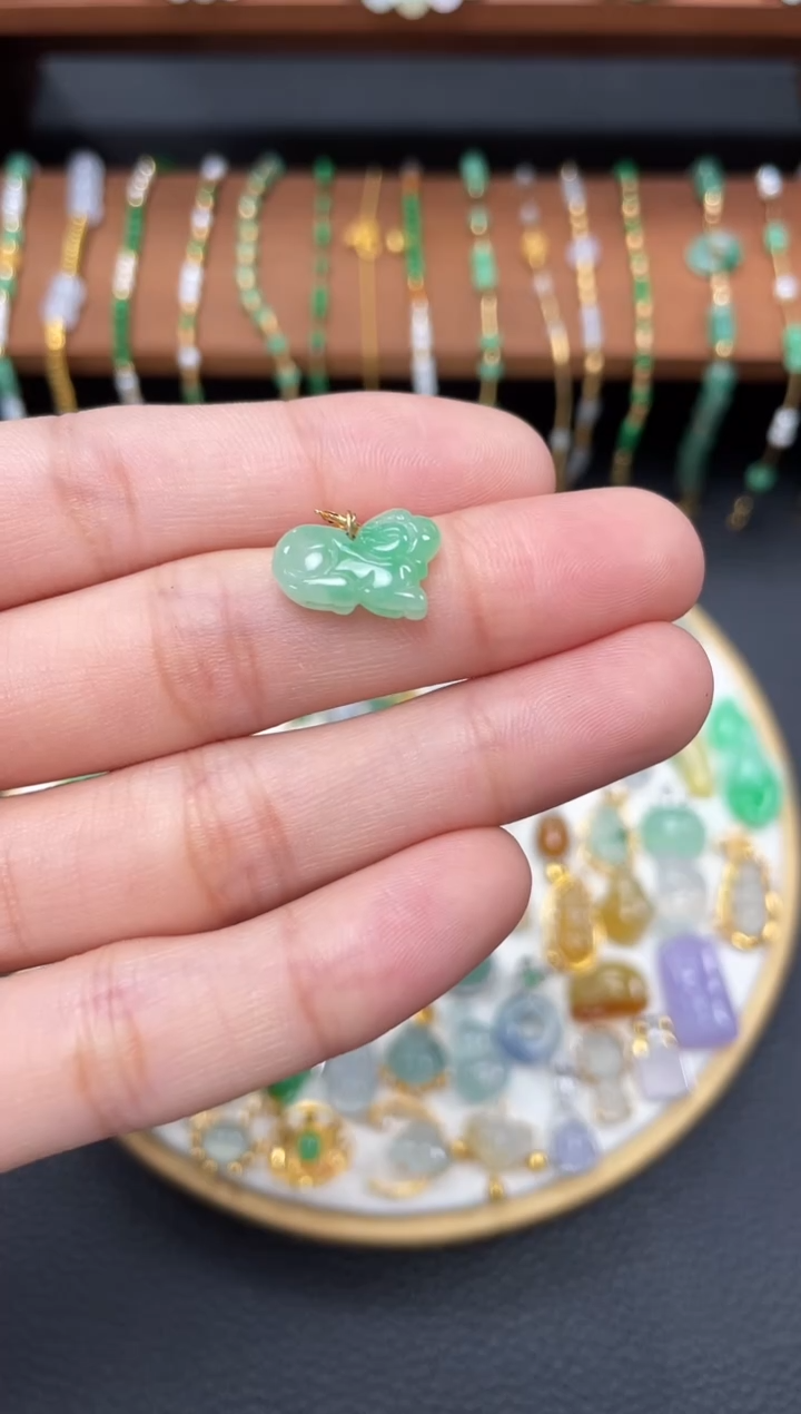 【闪购商品】翡翠吊坠(不含链)18K金镶嵌一个  JK438