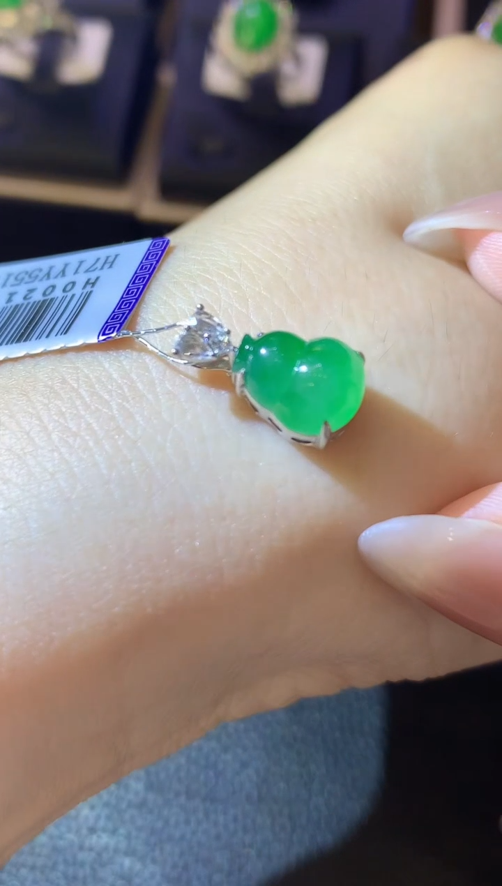 翡翠18K金镶嵌吊坠(不含链)D9 多样性发货一件