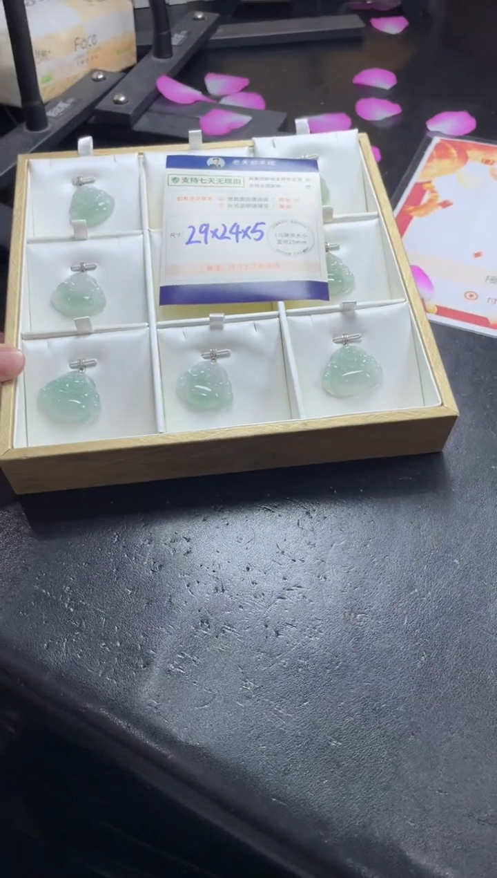 【闪购商品】翡翠挂件18K金镶嵌佛公KK9配绳/多样性发其一CP