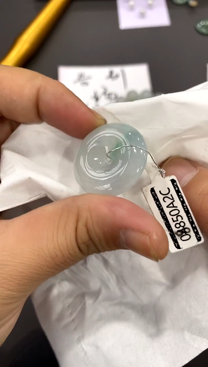 【闪购商品】定制翡翠未镶嵌扣子