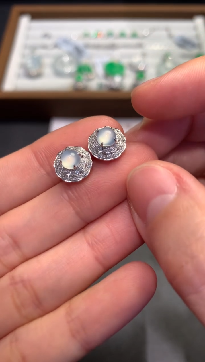 【闪购商品】翡翠耳饰18K金镶嵌A67-3500