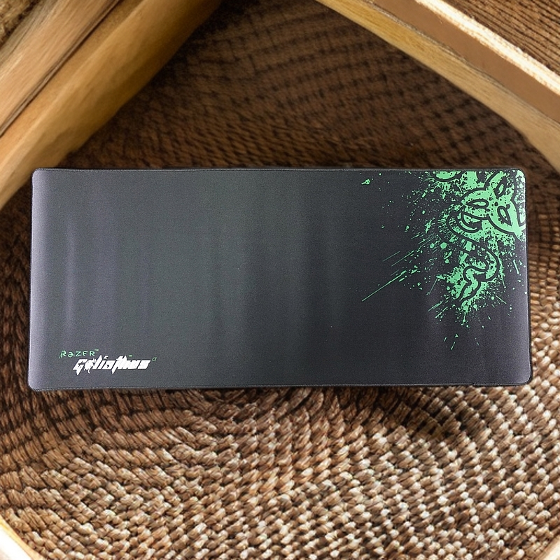 鼠标垫 桌垫游戏大号电竞黑色防滑锁边