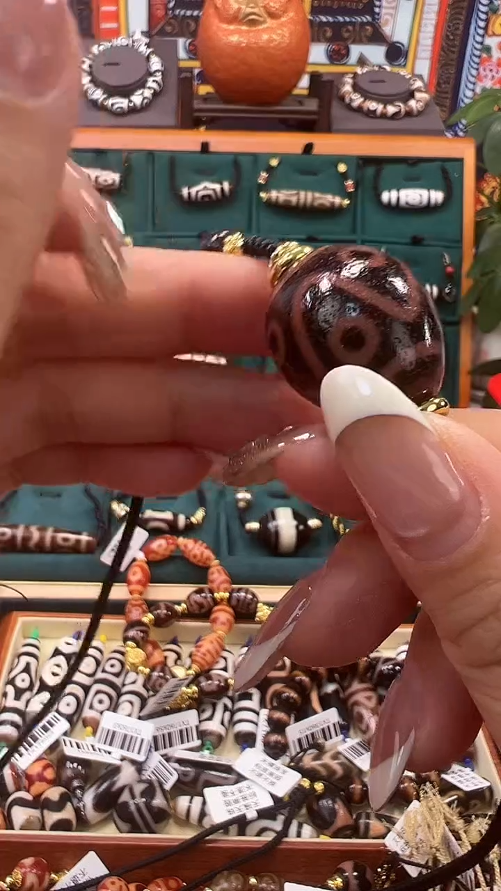 玛瑙/玉髓（覆膜）颈饰合金10.（微瑕）