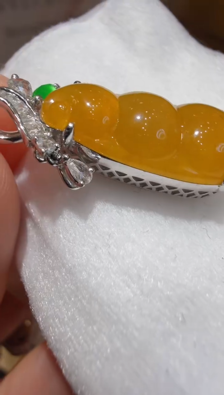 吊坠(不含链)18K金镶嵌翡翠多样性团购发一件