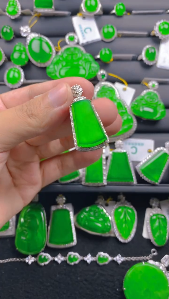 【闪购商品】翡翠颈饰银S925镶嵌11111111