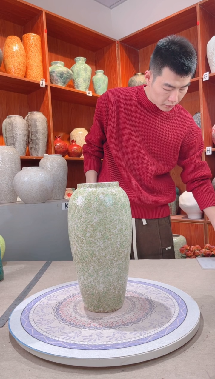 【闪购商品】瓶春意盎然大号 陶瓷花瓶 无花