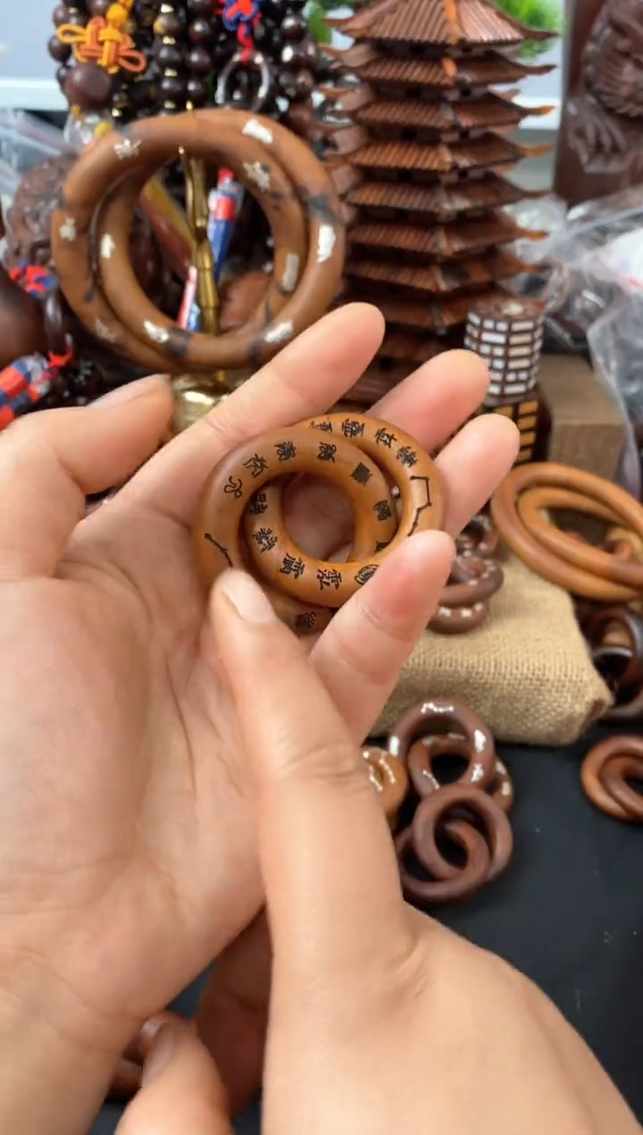 【闪购商品】木枣木雷焦刻字小乾坤圈随机发货