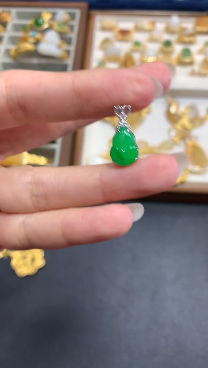 【闪购商品】翡翠吊坠(不含链)18K金镶嵌A625|5800