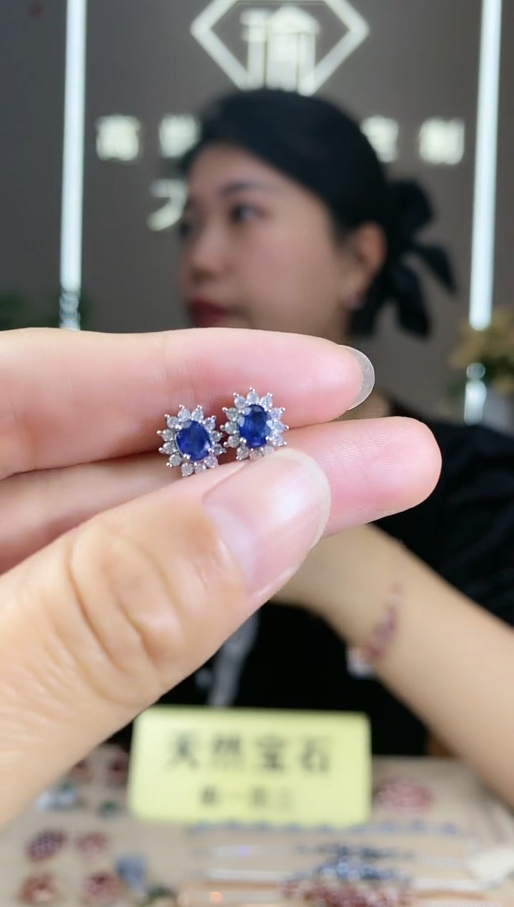 【闪购商品】蓝宝石耳饰银S925镶嵌耳饰