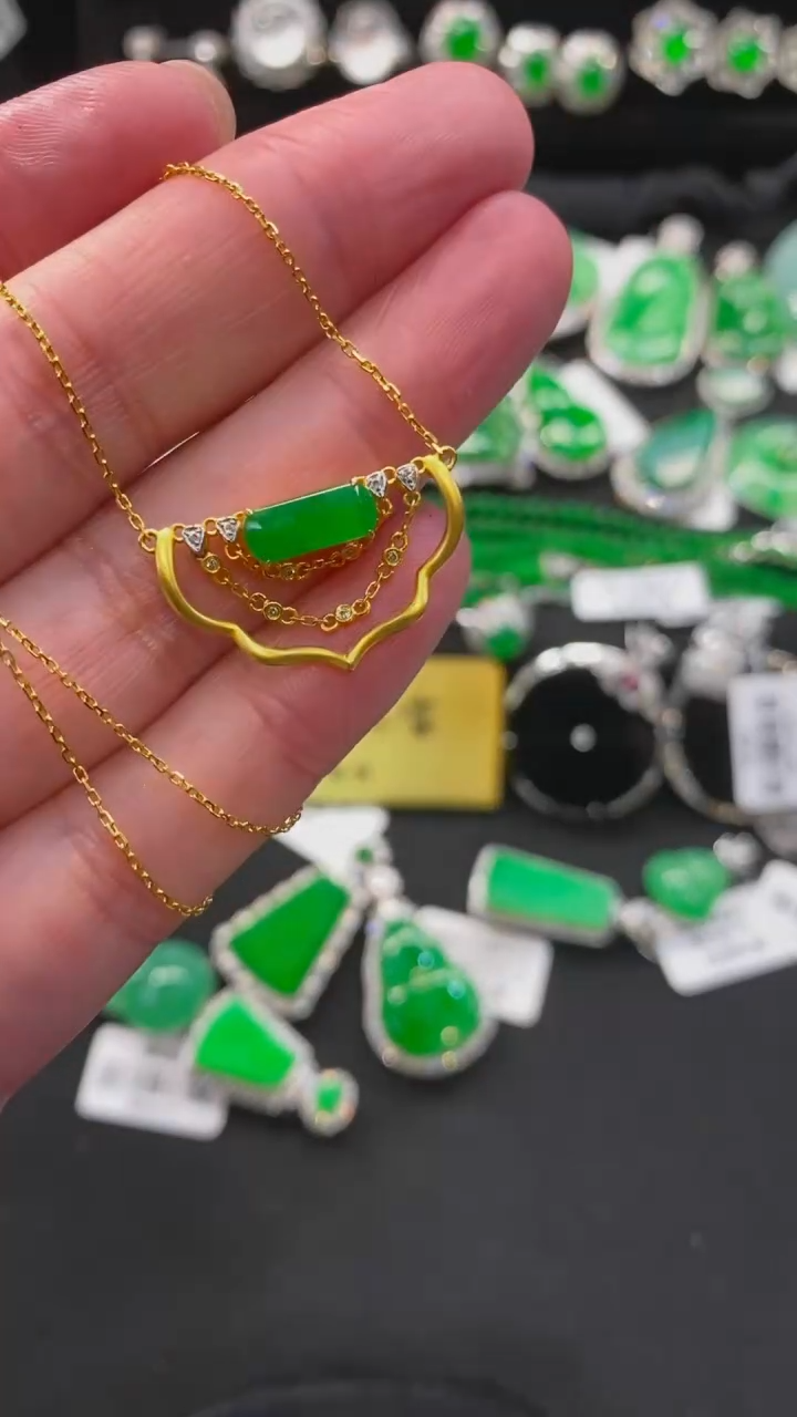 【闪购商品】翡翠颈饰18K金镶嵌套链