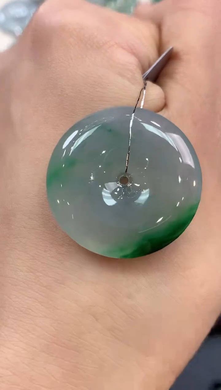 【闪购商品】翡翠吊坠(不含链)未镶嵌B44