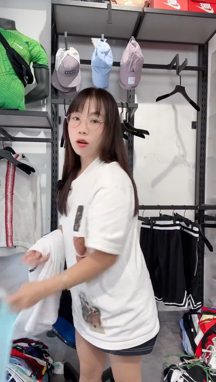 1328编码 瑕疵款以直播间过款为准 尺码