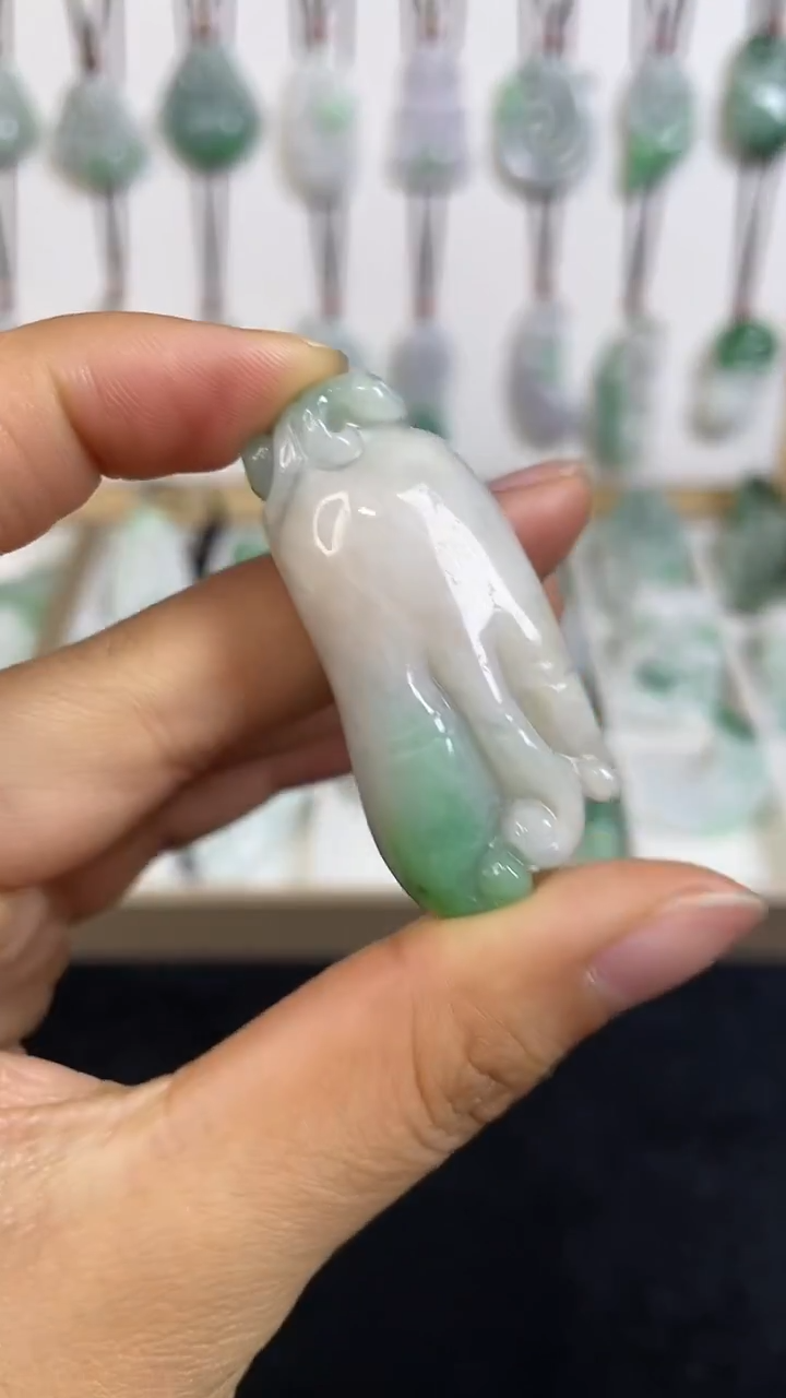 颈饰未镶嵌翡翠1