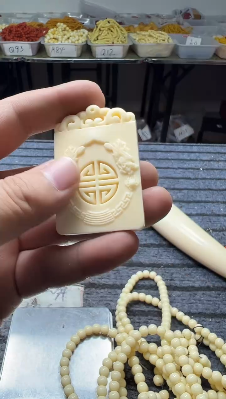 大果紫檀（缅甸花梨）木头款A02