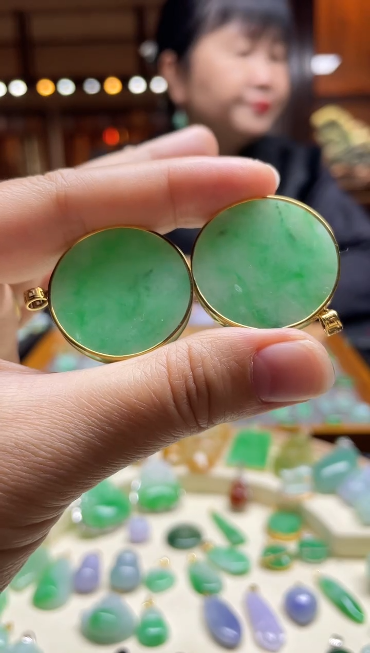 【闪购商品】翡翠颈饰18K金镶嵌大无事牌多样性发其一