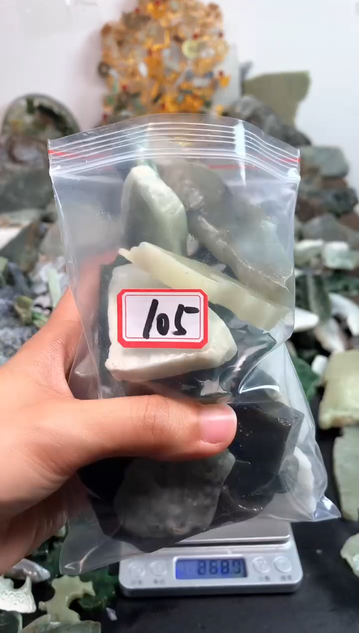 未镶嵌和田玉摆件105