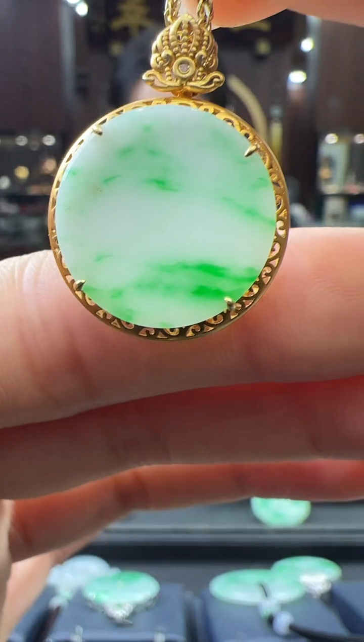 【闪购商品】翡翠挂件18K金镶嵌圆牌不含链