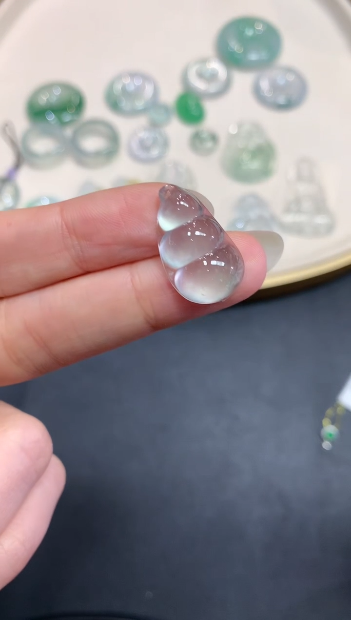 【闪购商品】翡翠吊坠(不含链)未镶嵌A827|25000