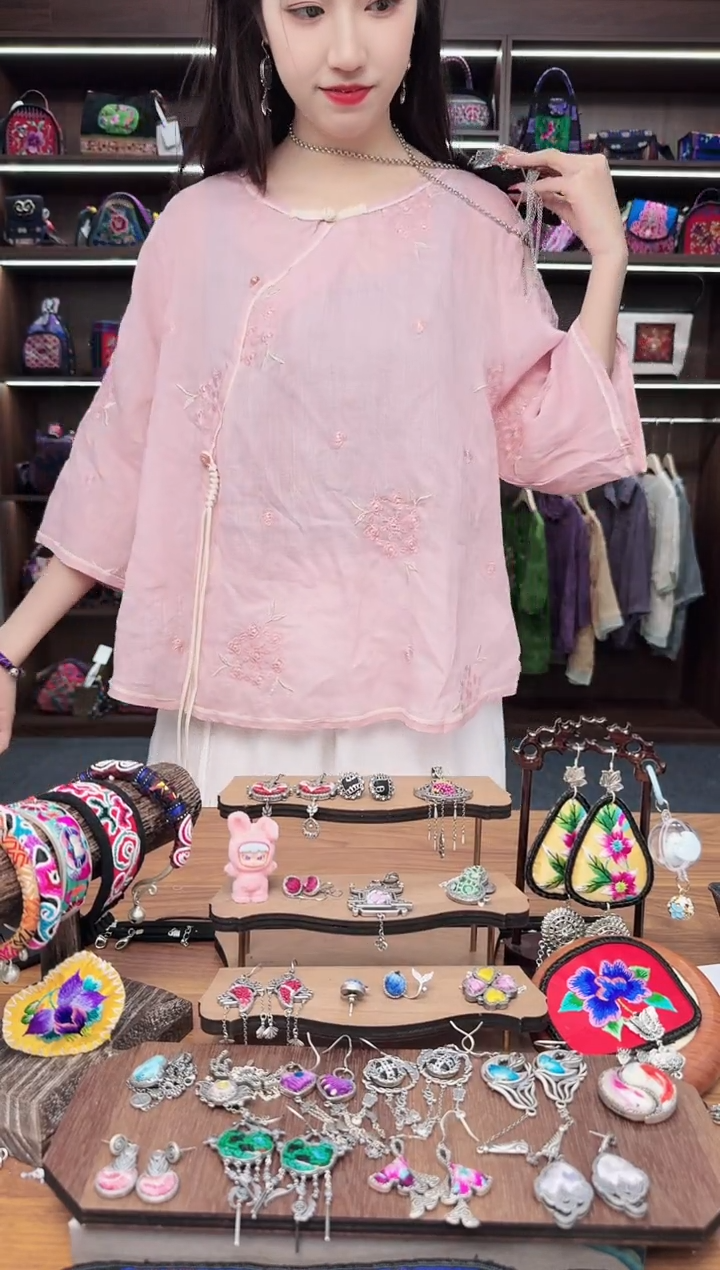 织绣A85蒙阿苏苗绣传承旗舰店