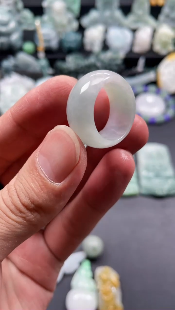 颈饰未镶嵌翡翠1  天然翡翠a货  卡20＋戒指