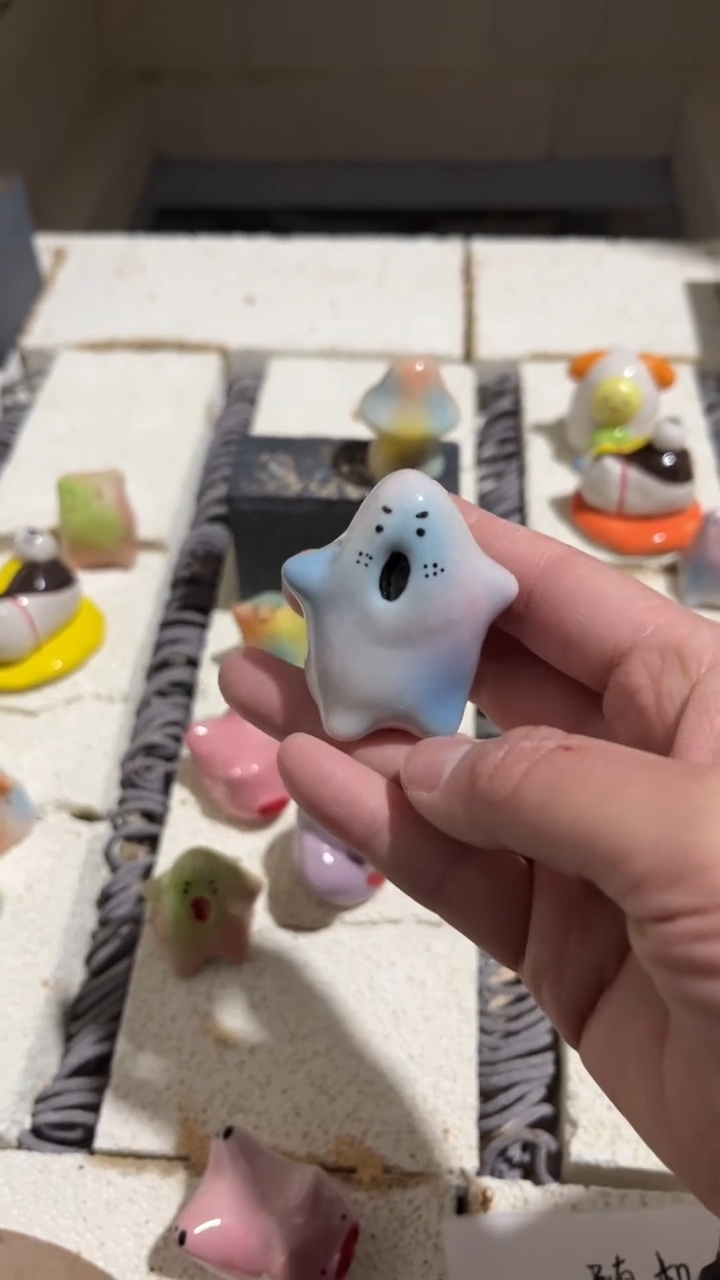 【闪购商品】摆件272微瑕手工陶瓷摆件