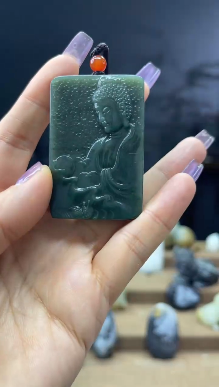 颈饰未镶嵌和田玉1