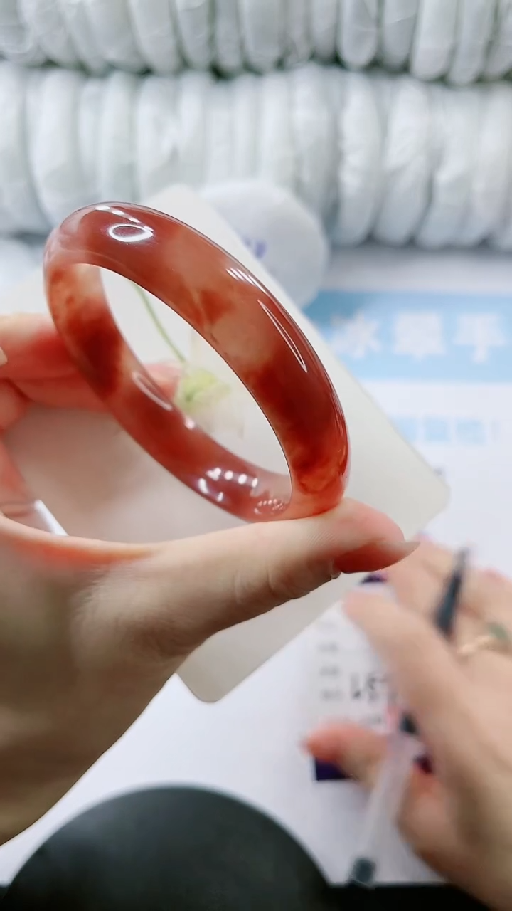 【闪购商品】石英质玉手镯未镶嵌多样性发货L57