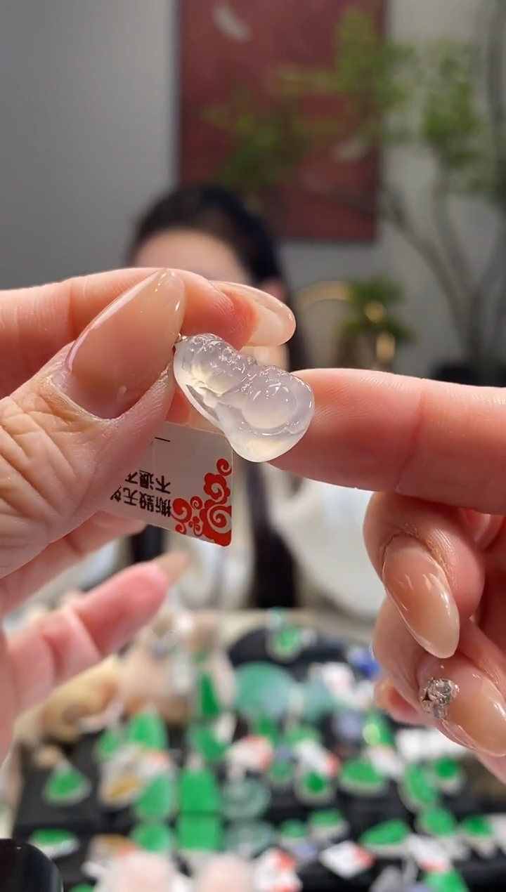 吊坠(不含链)18K金镶嵌翡翠宝宝佛
