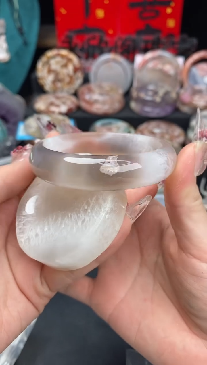 【闪购商品】石英质玉手镯（圆镯）未镶嵌59