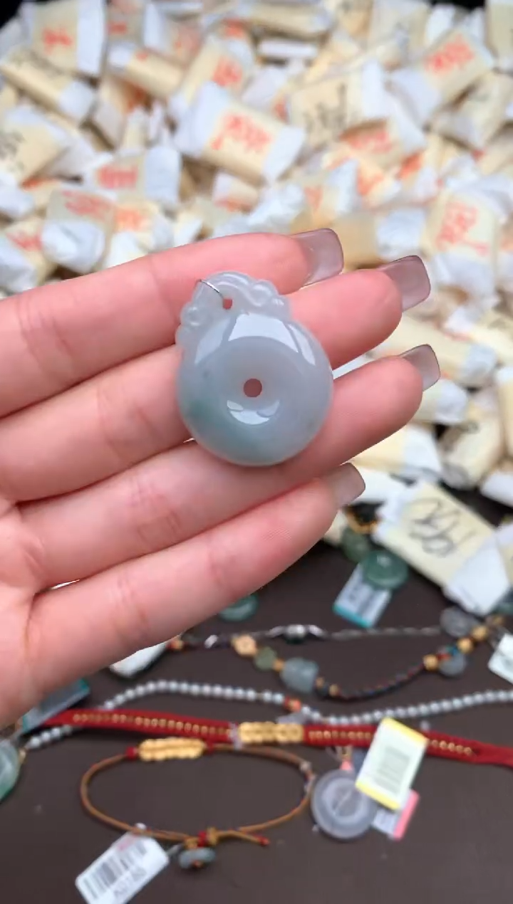 【闪购商品】翡翠挂件未镶嵌—