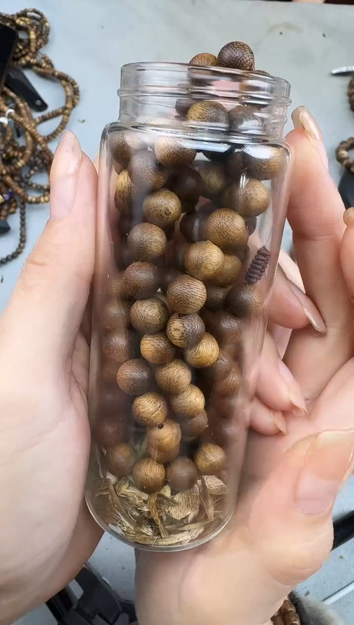 沉香沉香碎屑08黄油格圆多静静沉香甄选多样性发一