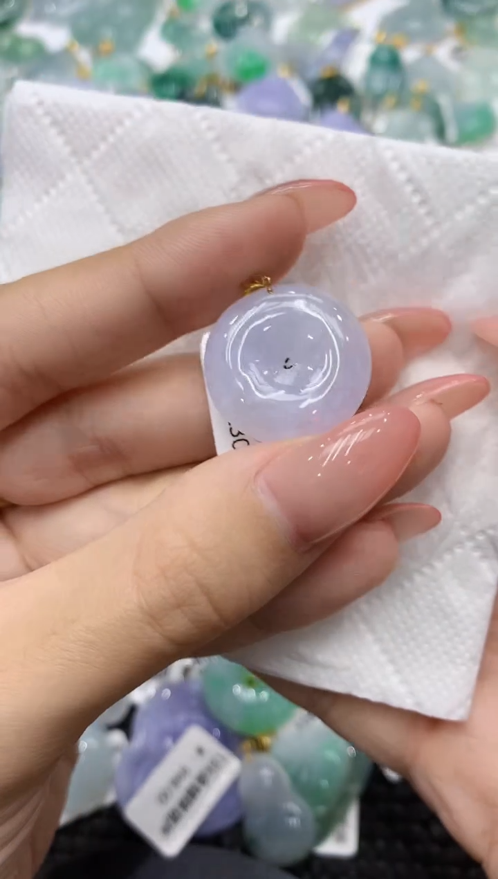 颈饰18K金镶嵌翡翠111111111111