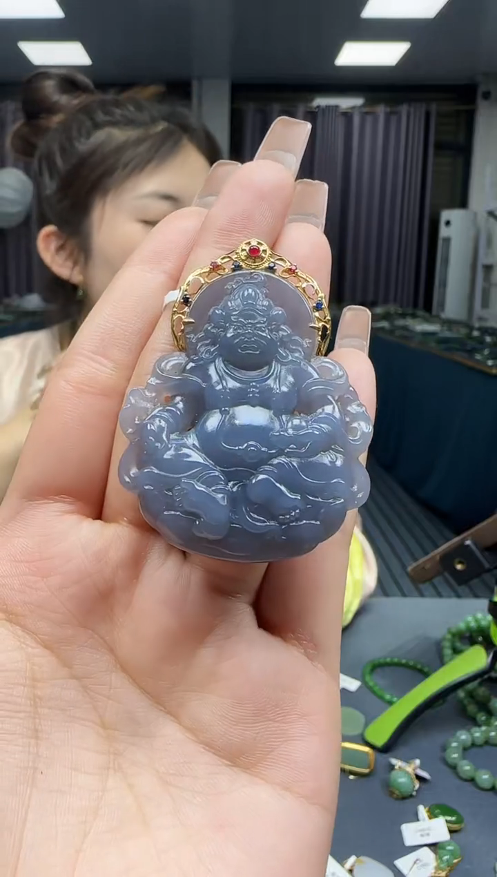 【闪购商品】和田玉挂件18K金镶嵌1