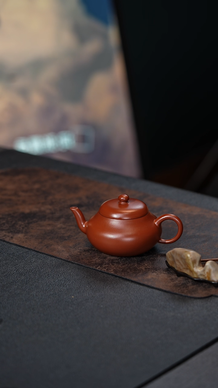 【闪购商品】紫砂茶壶君德 徐梦洁 朱泥 150cc