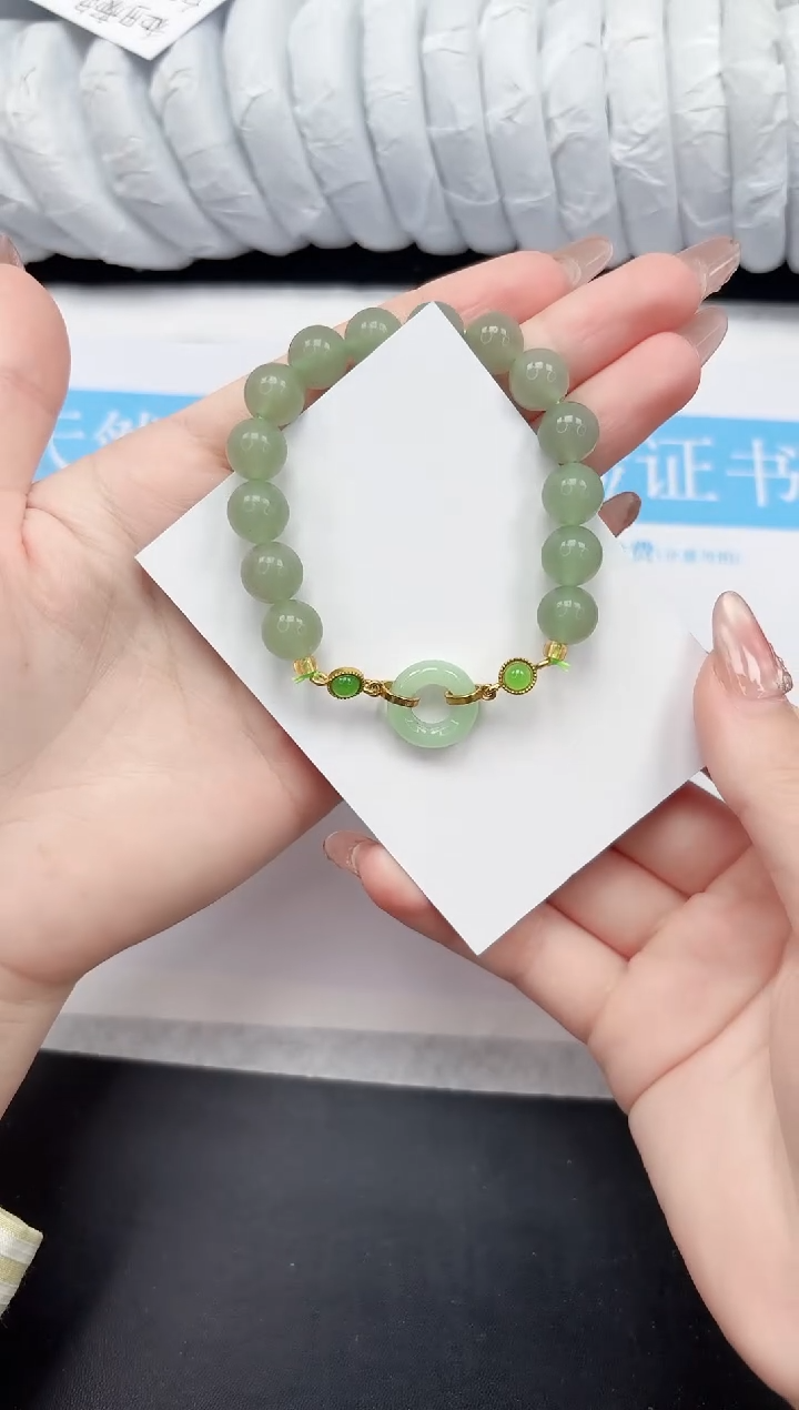 未镶嵌手镯石英质玉YUAN