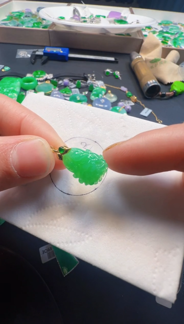 【闪购商品】定制翡翠18K金镶嵌980元