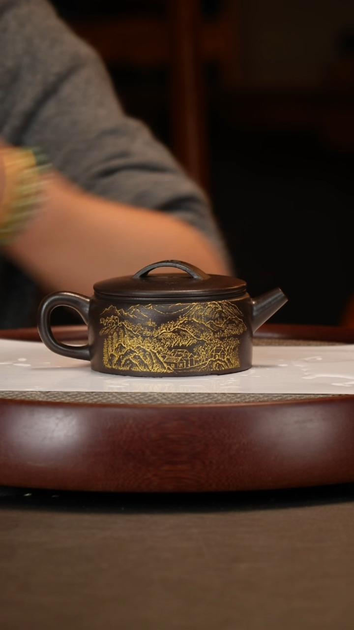 【闪购商品】紫砂茶壶汉瓦+黄苗子251c