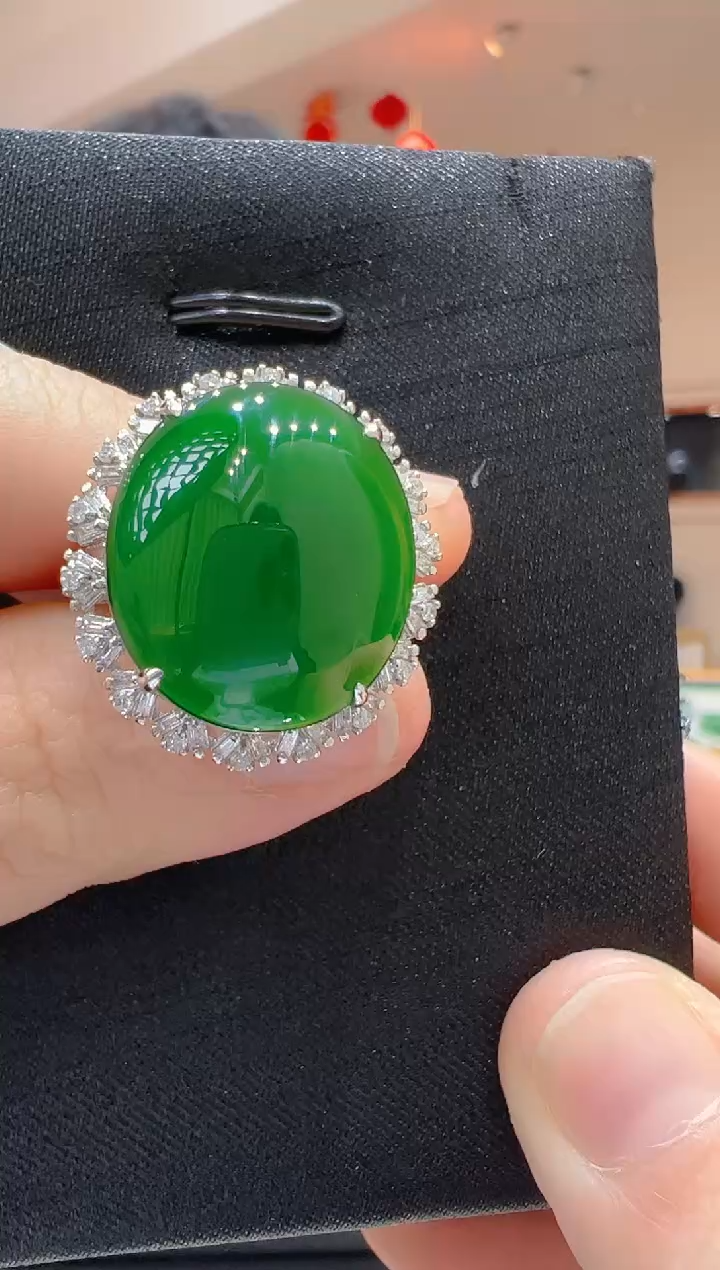 【闪购商品】翡翠戒指18K金镶嵌            