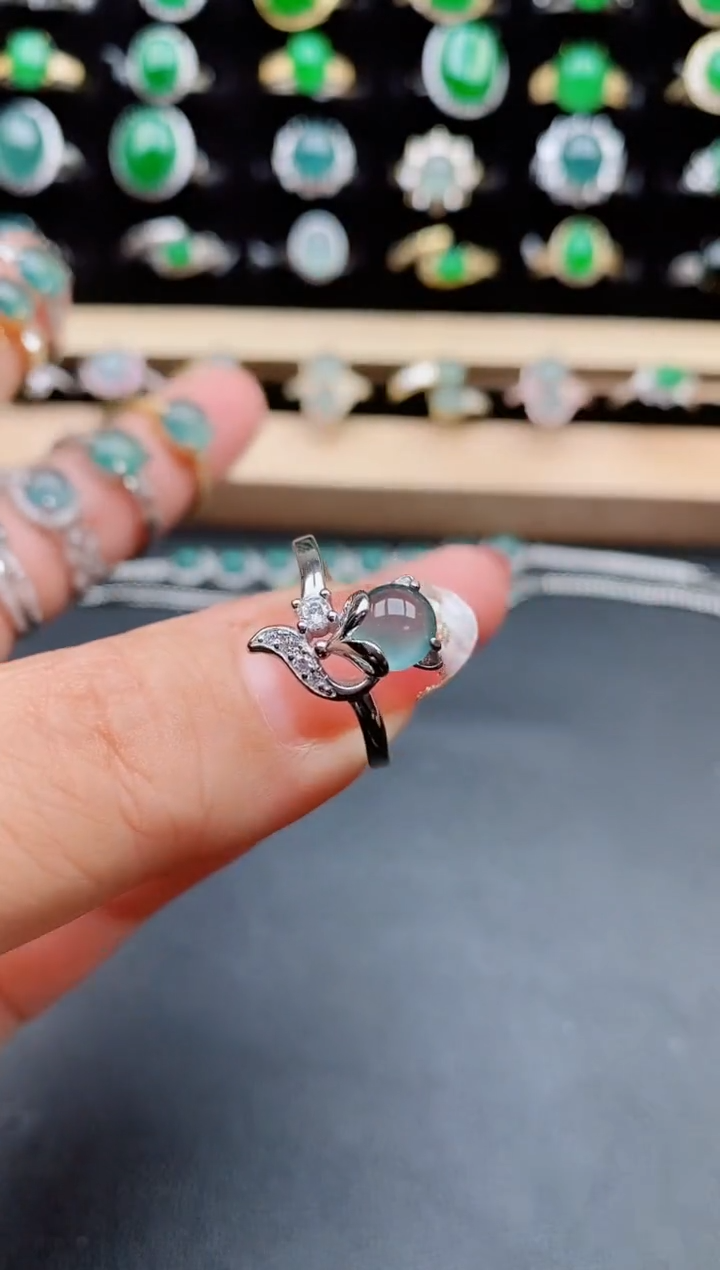 【闪购商品】翡翠戒指银S925镶嵌9000