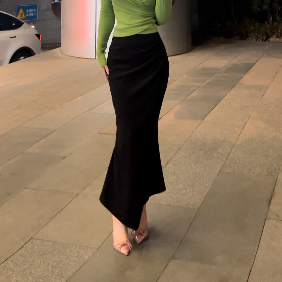 秋冬舒适百搭简约纯色半身裙拉链气质中长裙鱼尾裙优雅不规则裙子