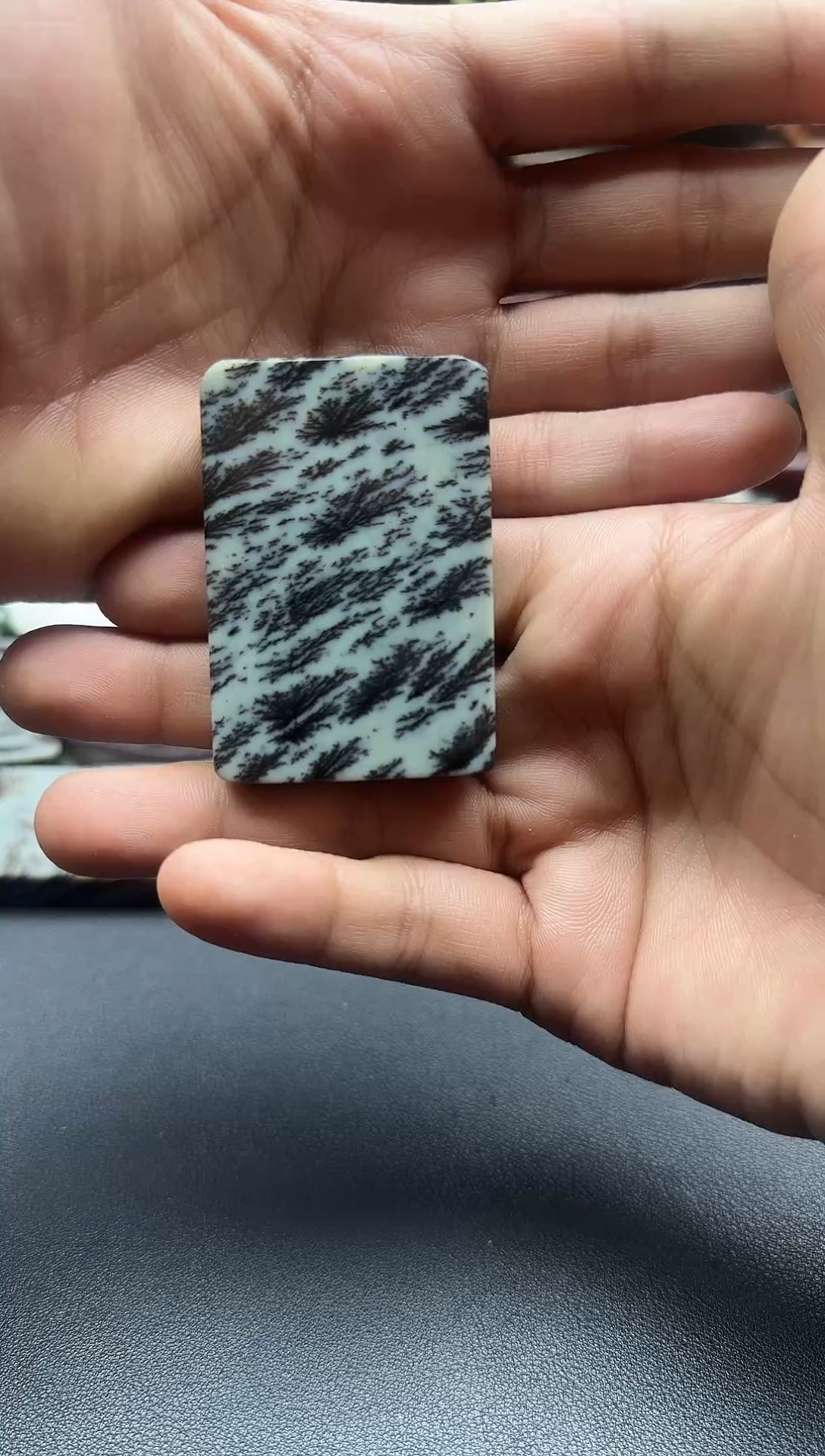 颈饰未镶嵌和田玉若羌水草意境平安卡46无事牌