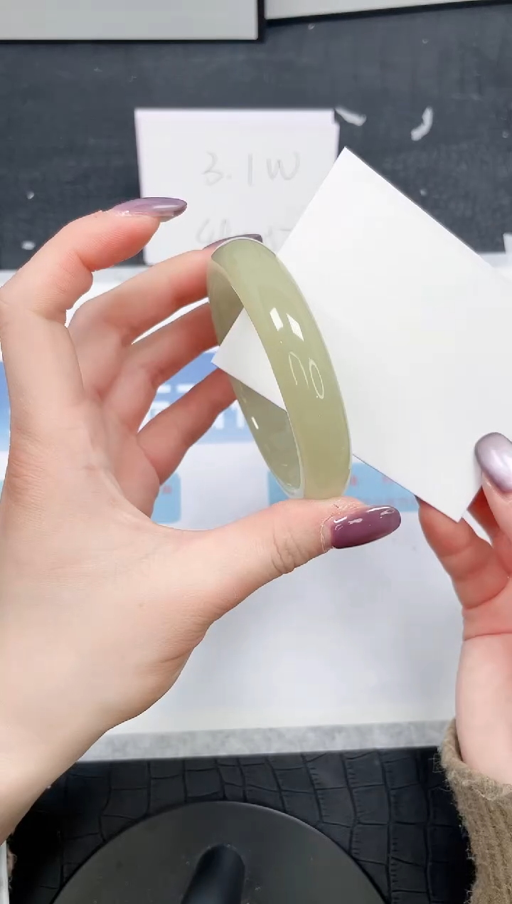 【闪购商品】石英质玉手镯未镶嵌320-60