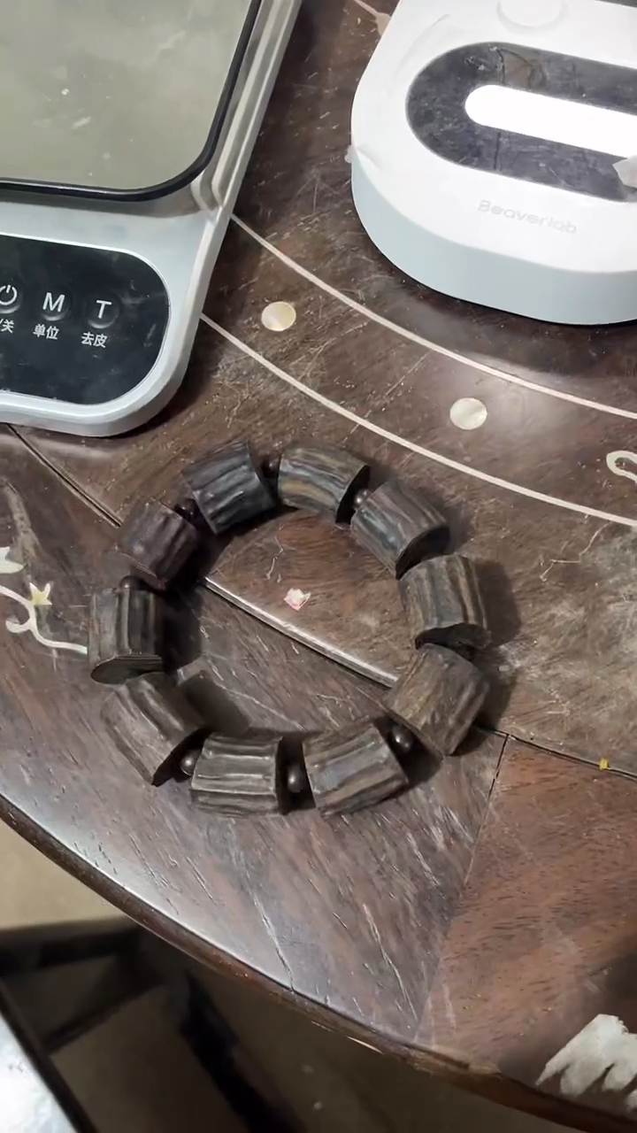 【闪购商品】木木雕欢迎光临香木摆件