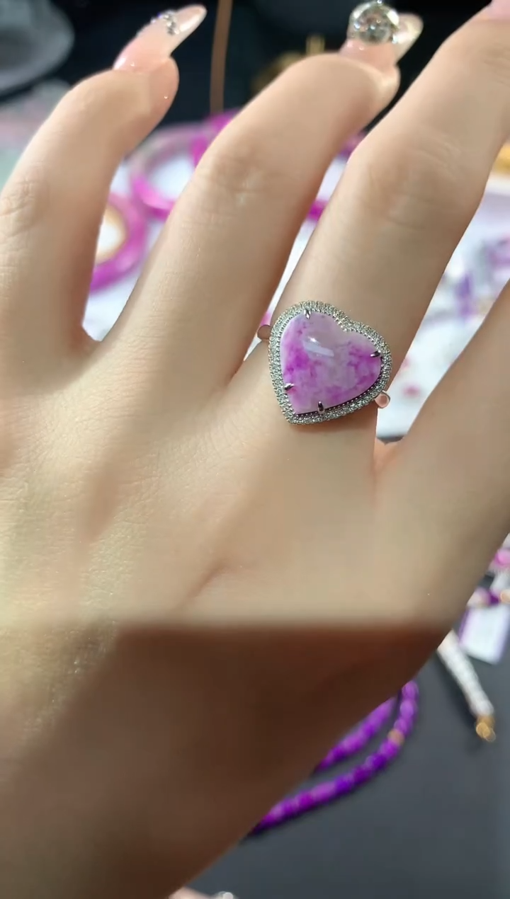 苏纪石（舒俱来）18K金镶嵌，戒指