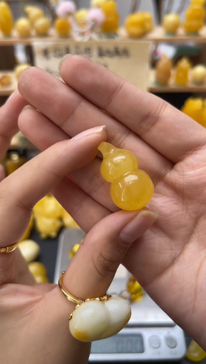 琥珀未镶嵌珠宝奇石053琥珀蜜蜡微瑕